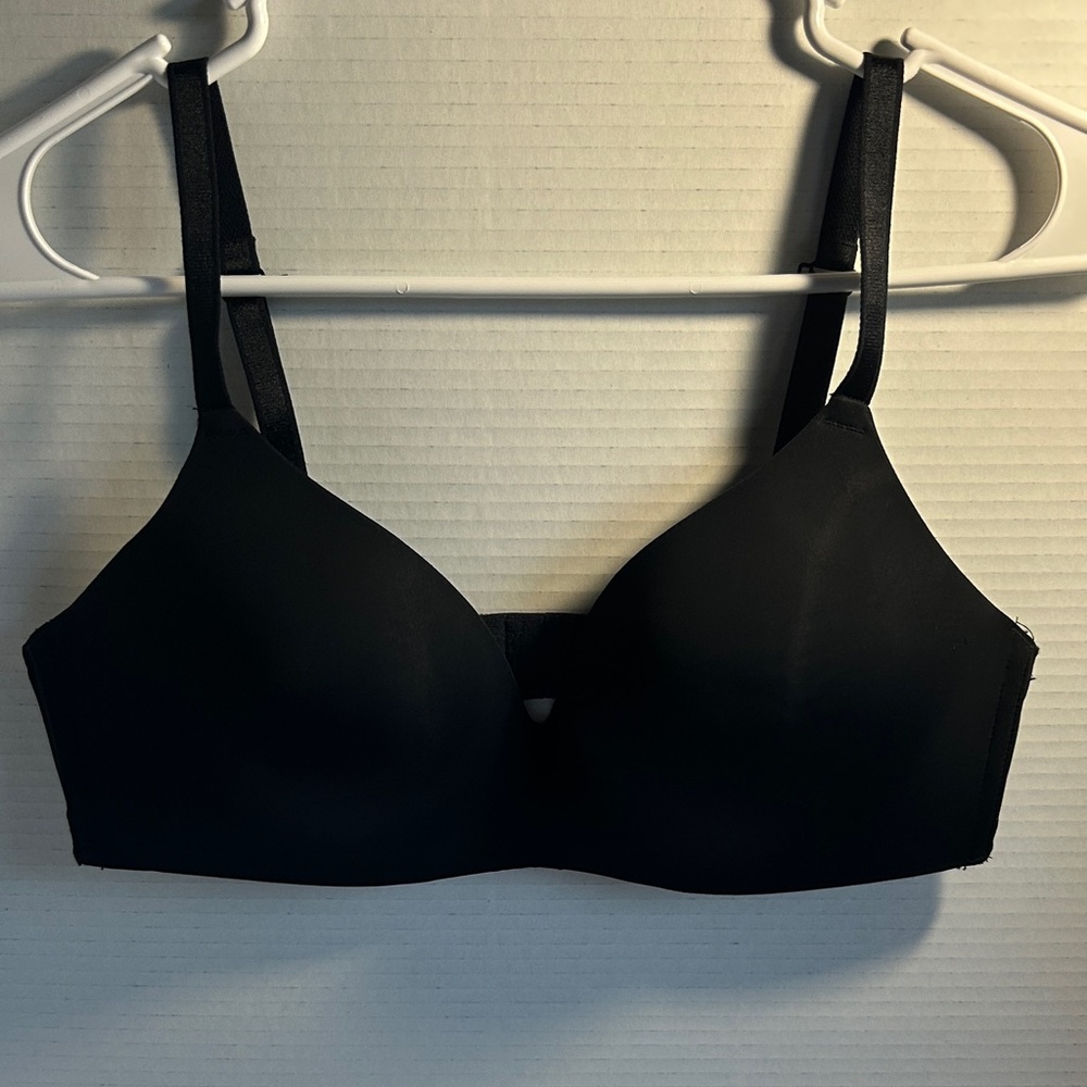 Auden Black Women's Bra. Padded/Wireless/Convertible 36C